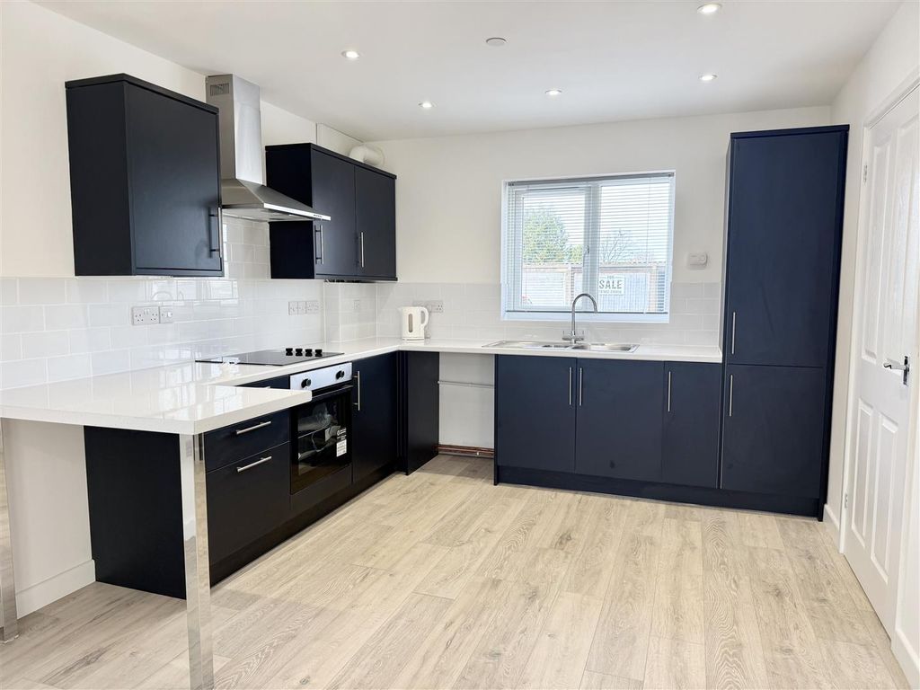 Property photo 2 of 14 Img_8677.Jpeg