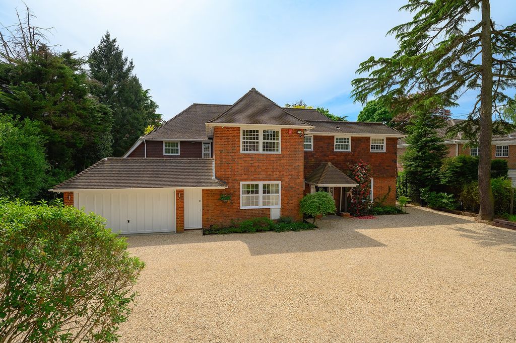 Property photo 1 of 21 Picture No. 12