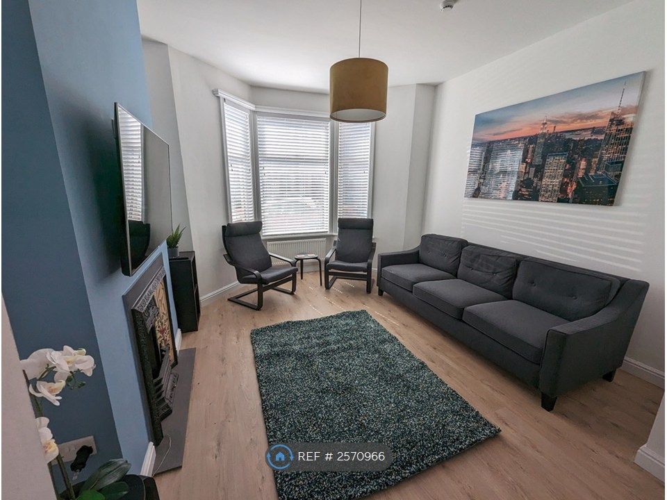 Property photo 2 of 14 Living Room
