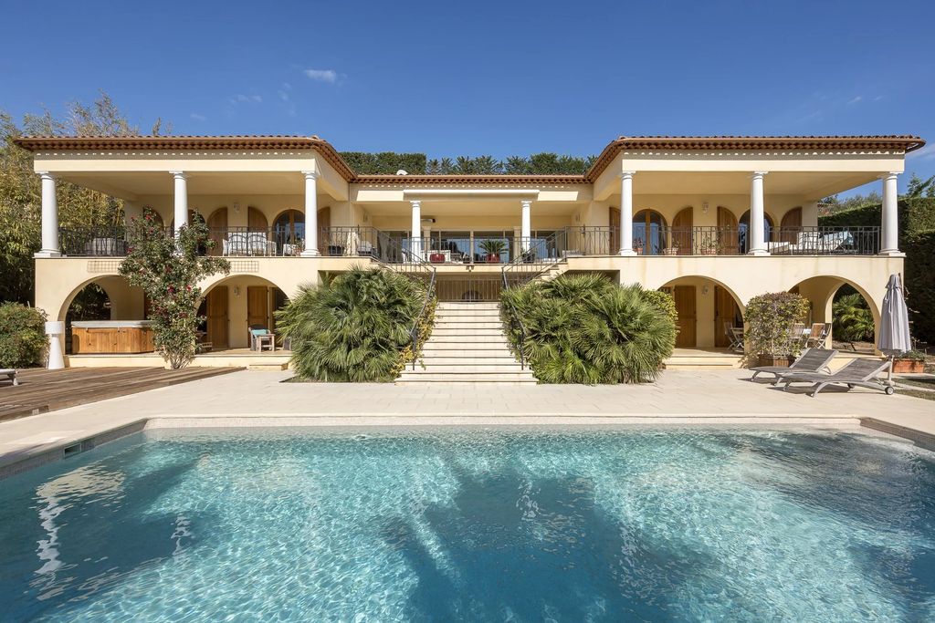 Property photo 1 of 12