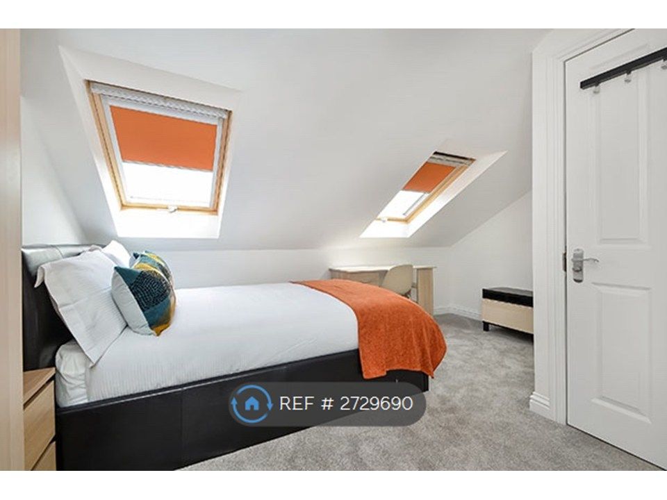 Property photo 2 of 7 Room 7