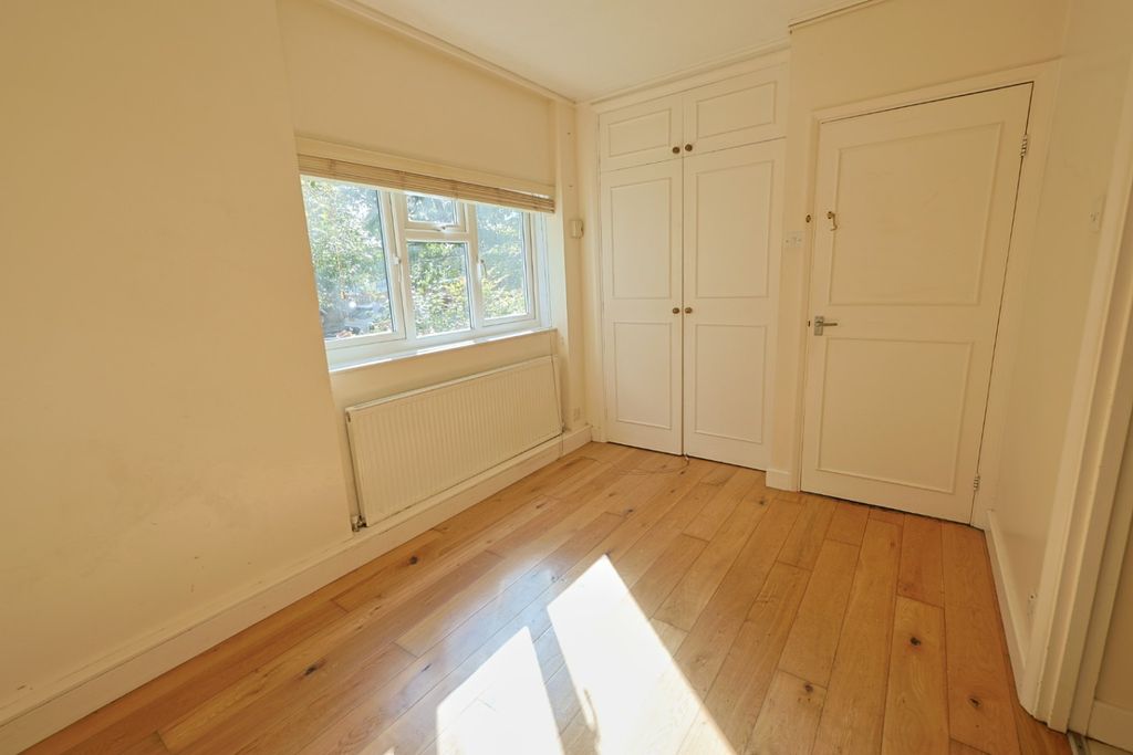 Property photo 3 of 8 4513154