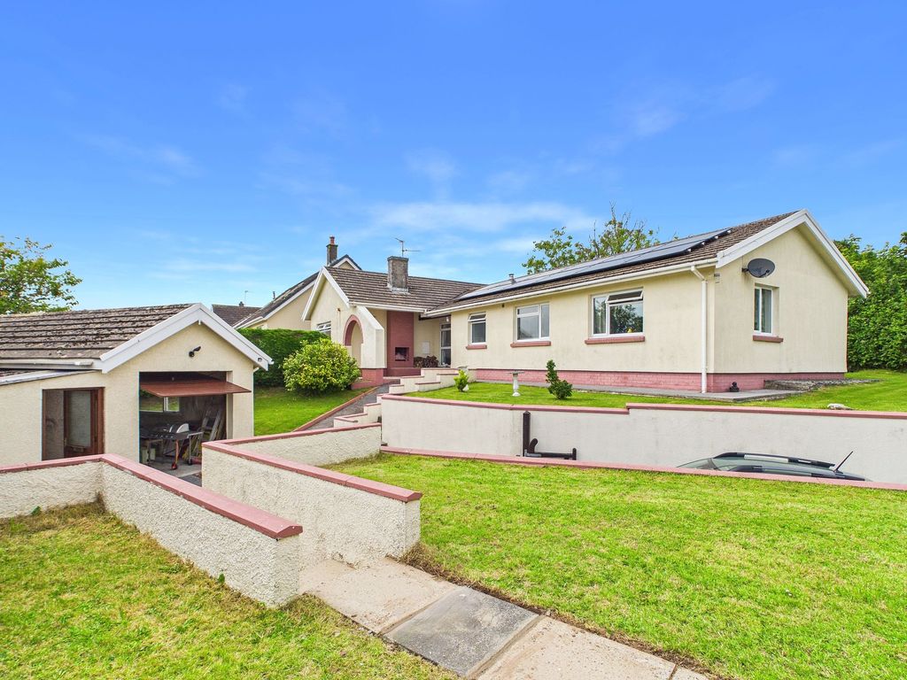 Property photo 1 of 25