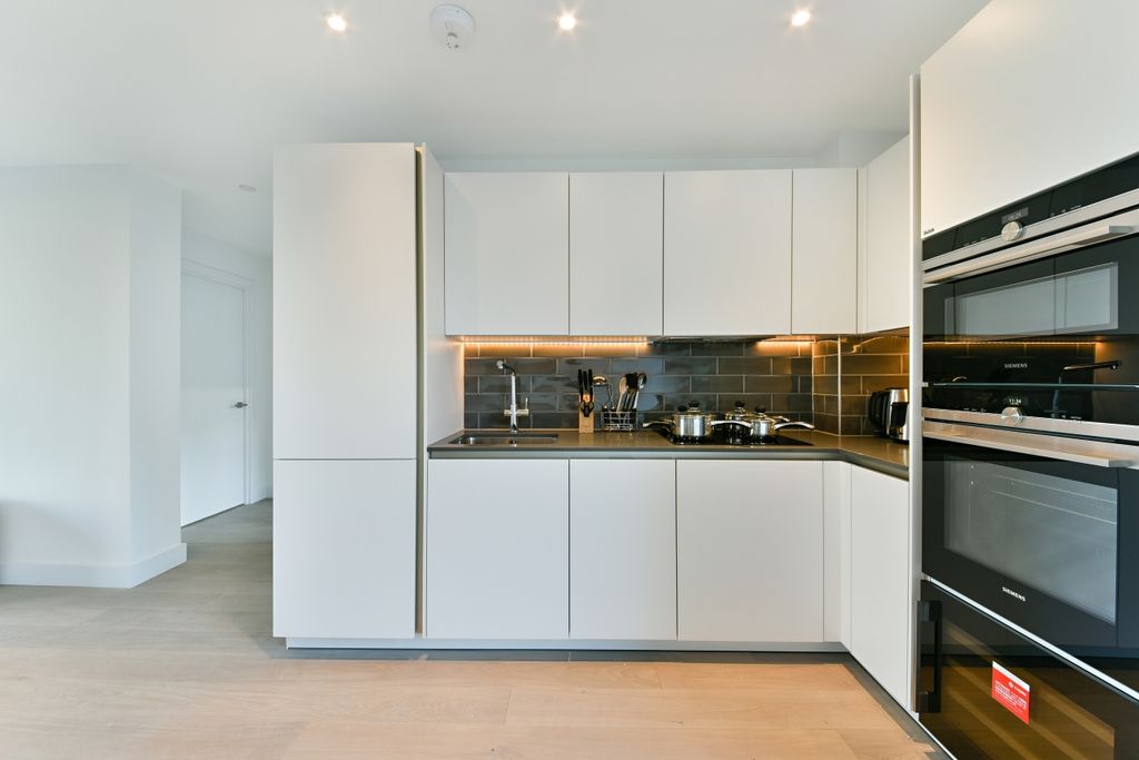 Property photo 3 of 10 Kitchen Gatsby Apart