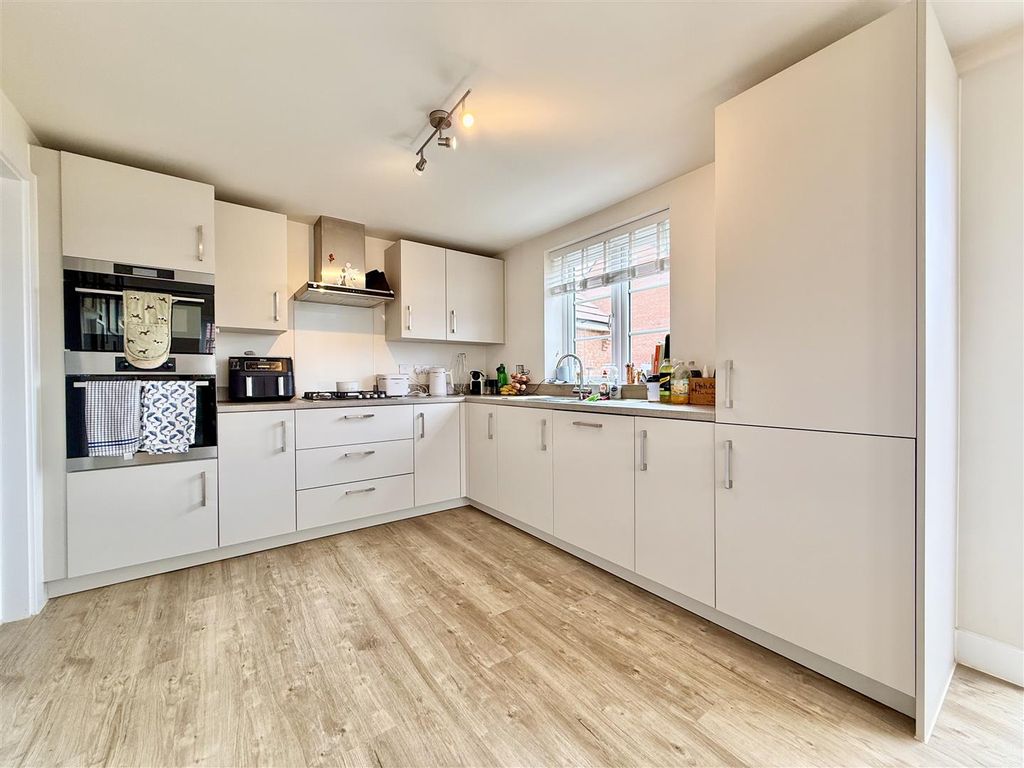 Property photo 3 of 26 3