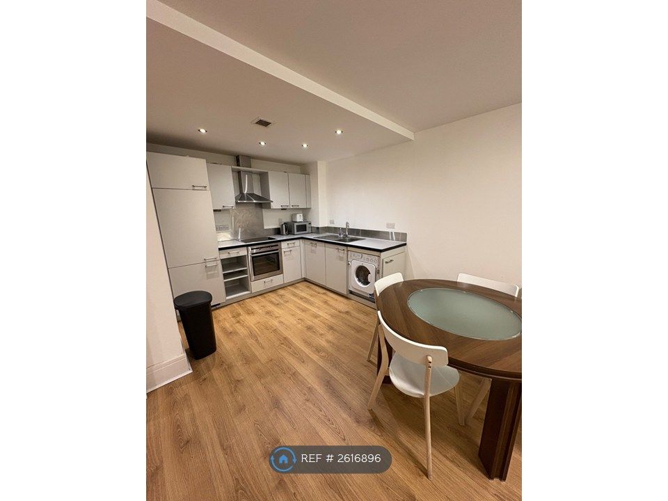 Property photo 2 of 8