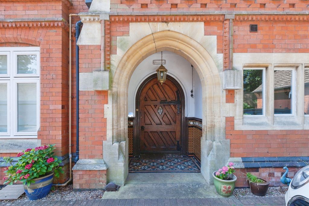 Additional image 10 of 2 bed flat for saleAcorn Close, Birstall, Leicester LE4