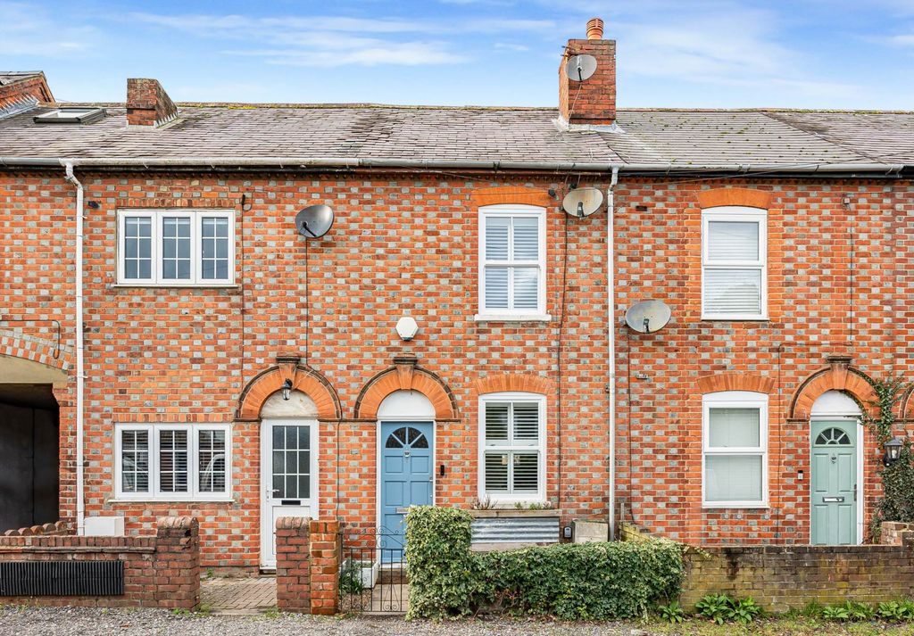 Property photo 1 of 24