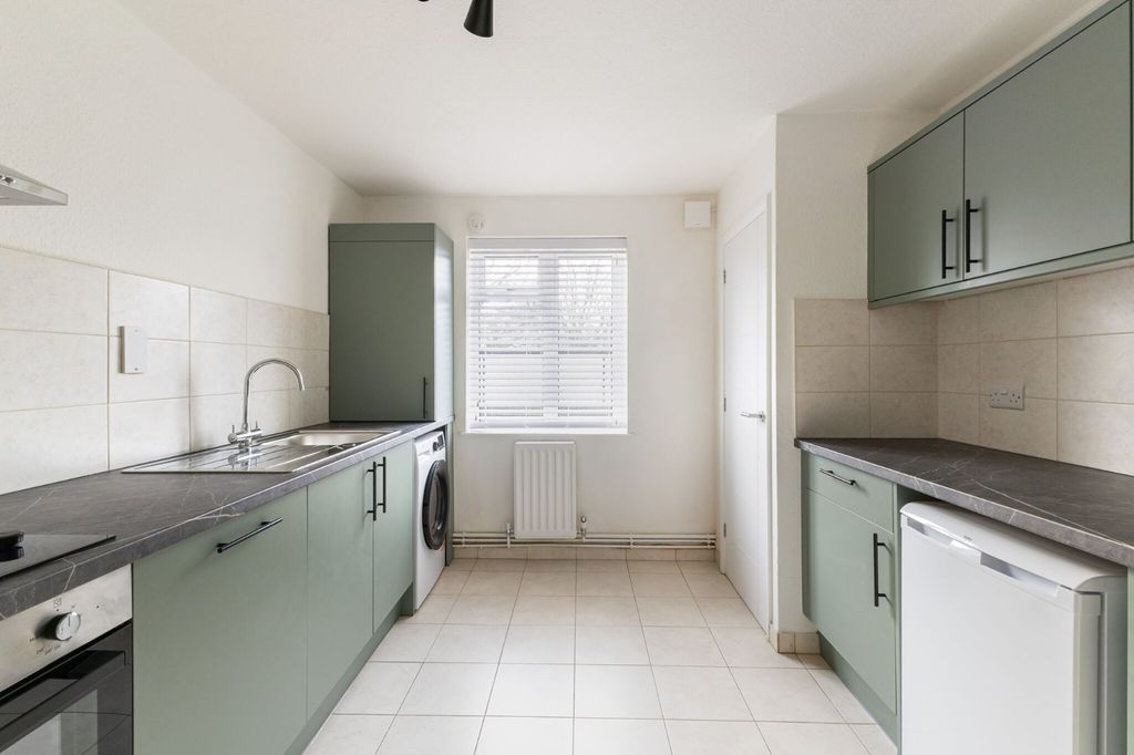 Property photo 1 of 22 Picture No. 14