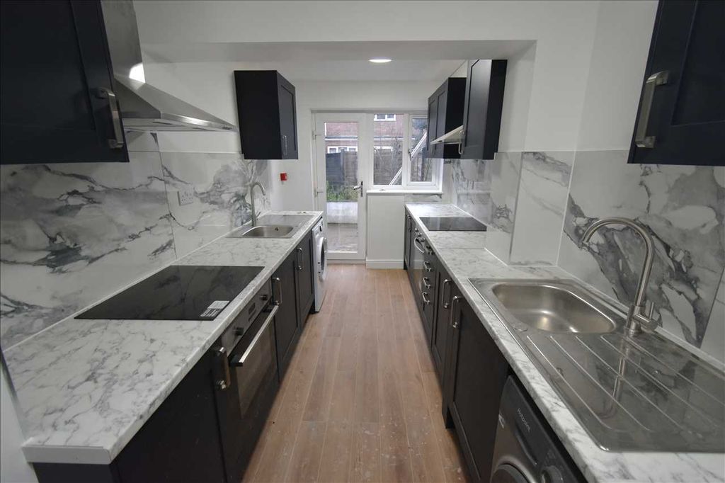 Property photo 3 of 3