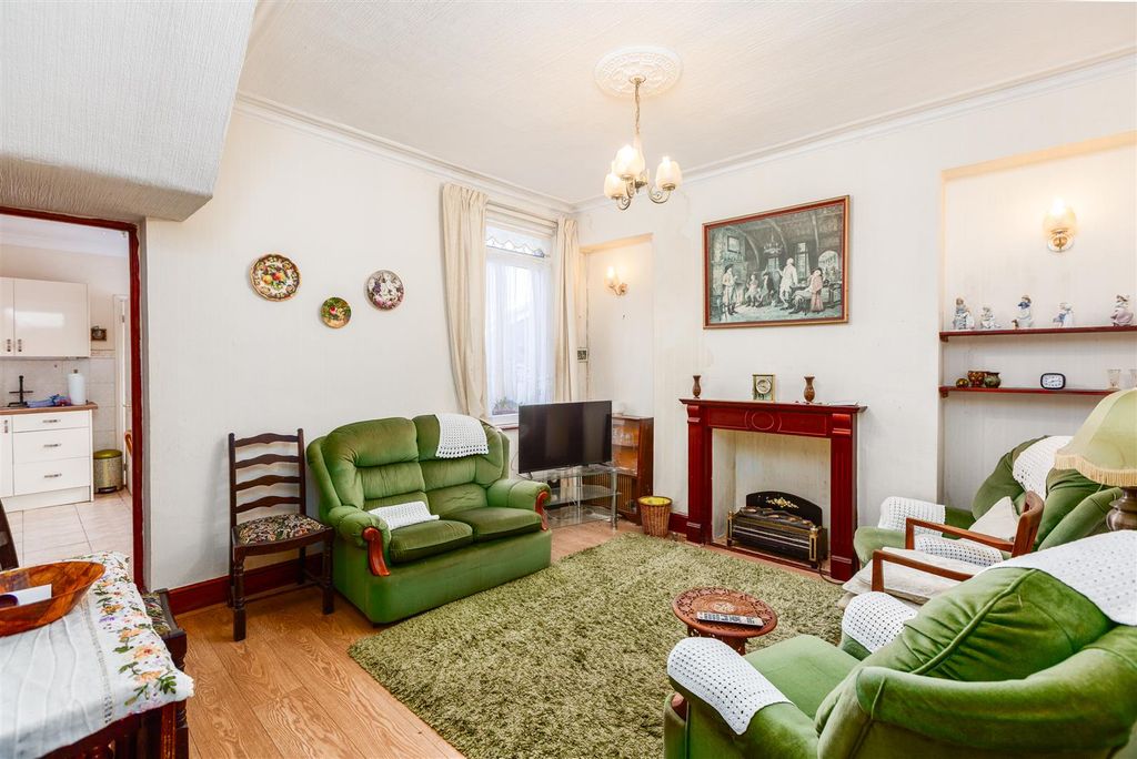 Property photo 2 of 24 Cz0A1435-Edit.Jpg