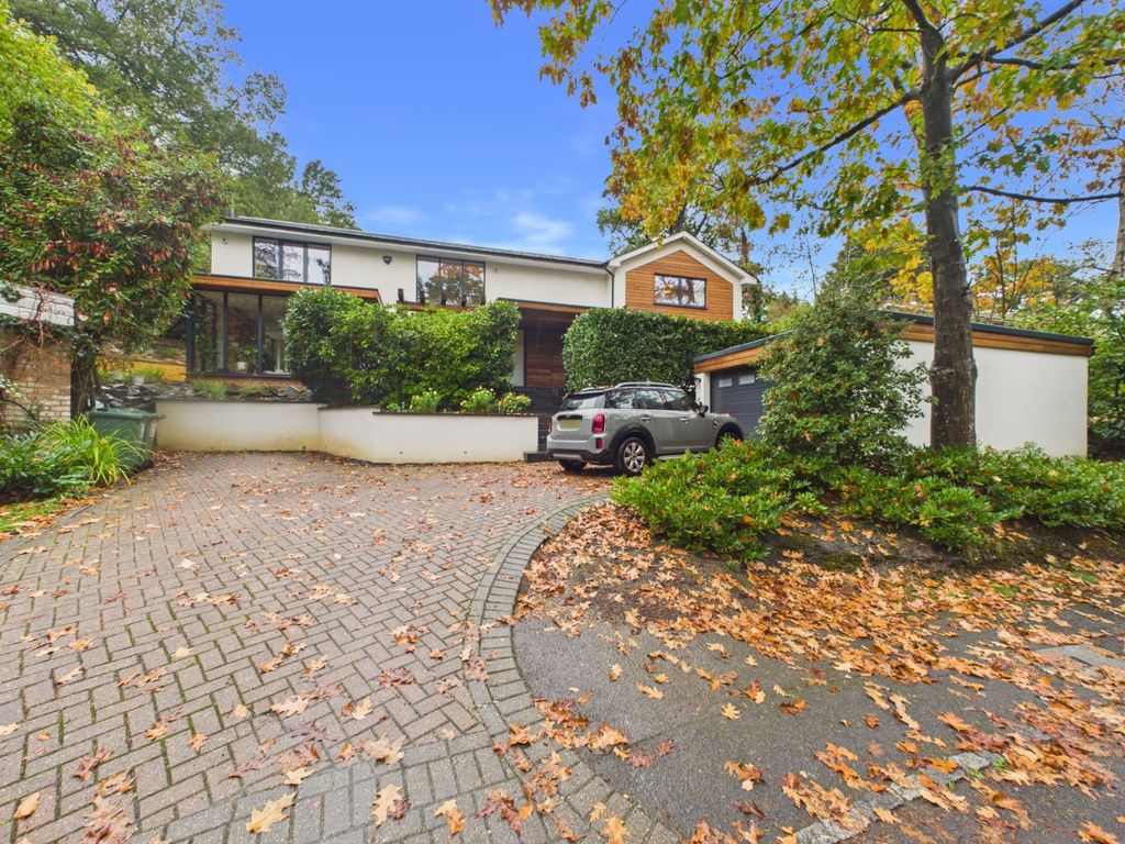 Property photo 1 of 17 Front