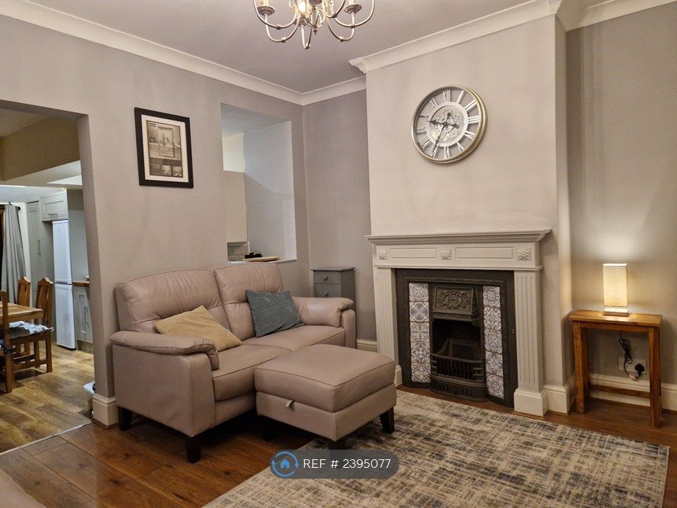 Property photo 2 of 24