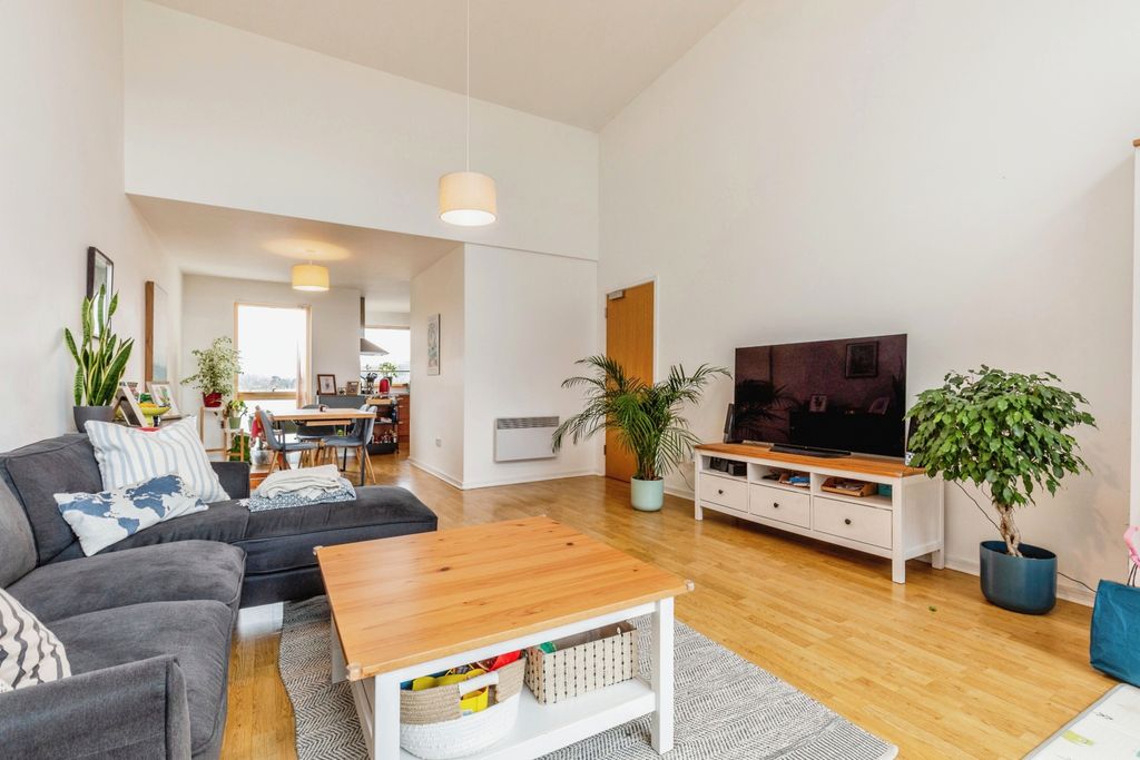 Property photo 2 of 16 Photography