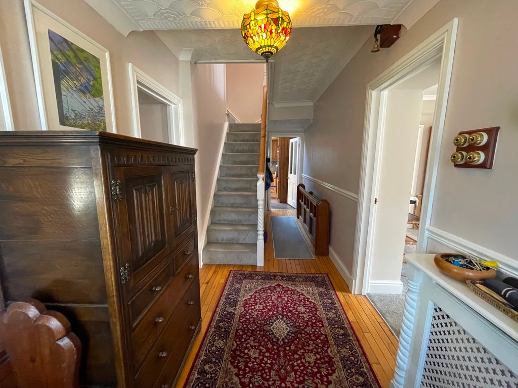 Property photo 3 of 30