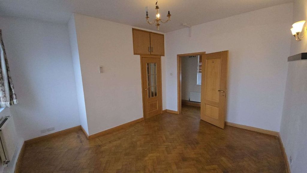 Property photo 1 of 29