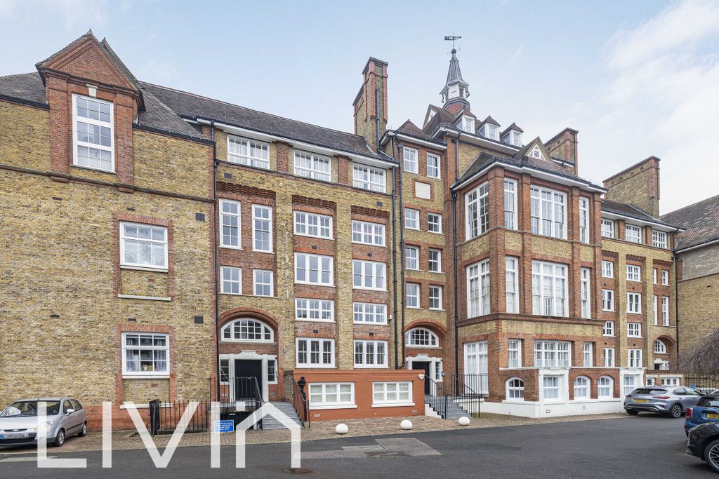 Property photo 1 of 13 120A3233