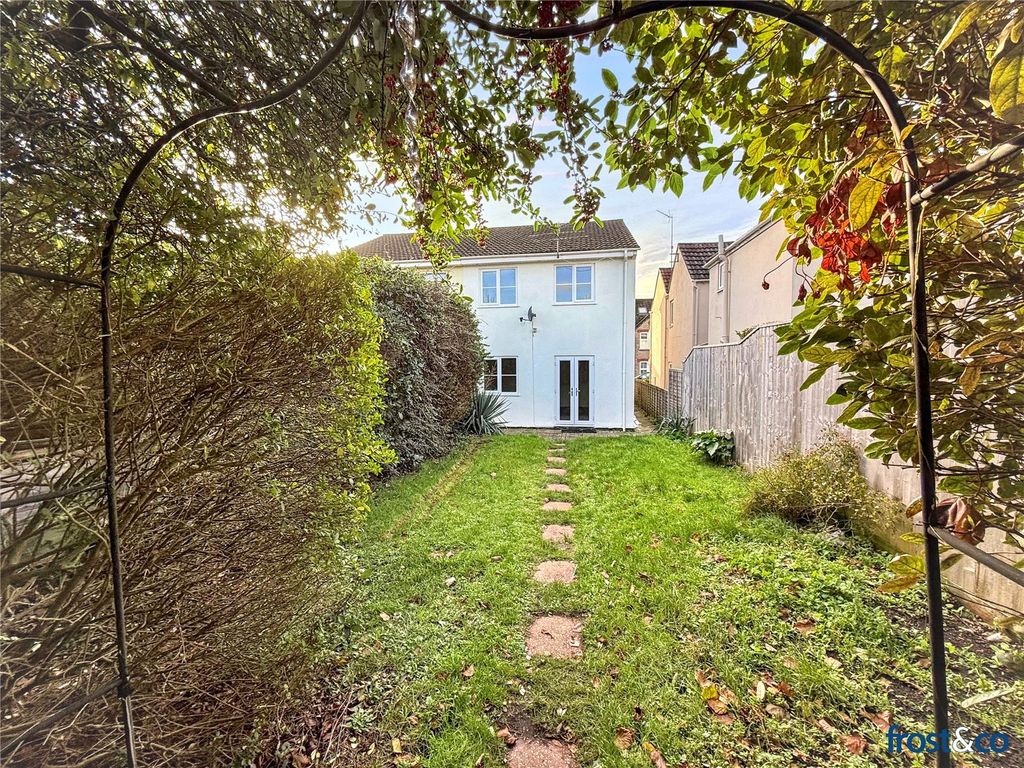 Property photo 2 of 13 Garden