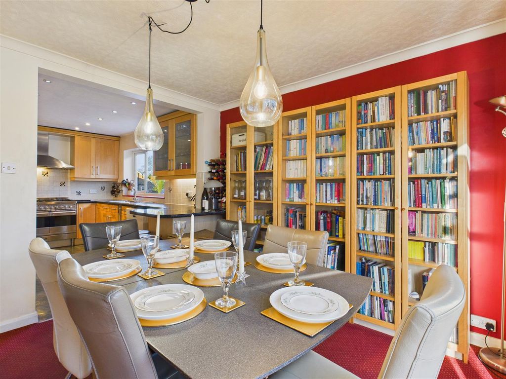 Property photo 2 of 16 Dining Room