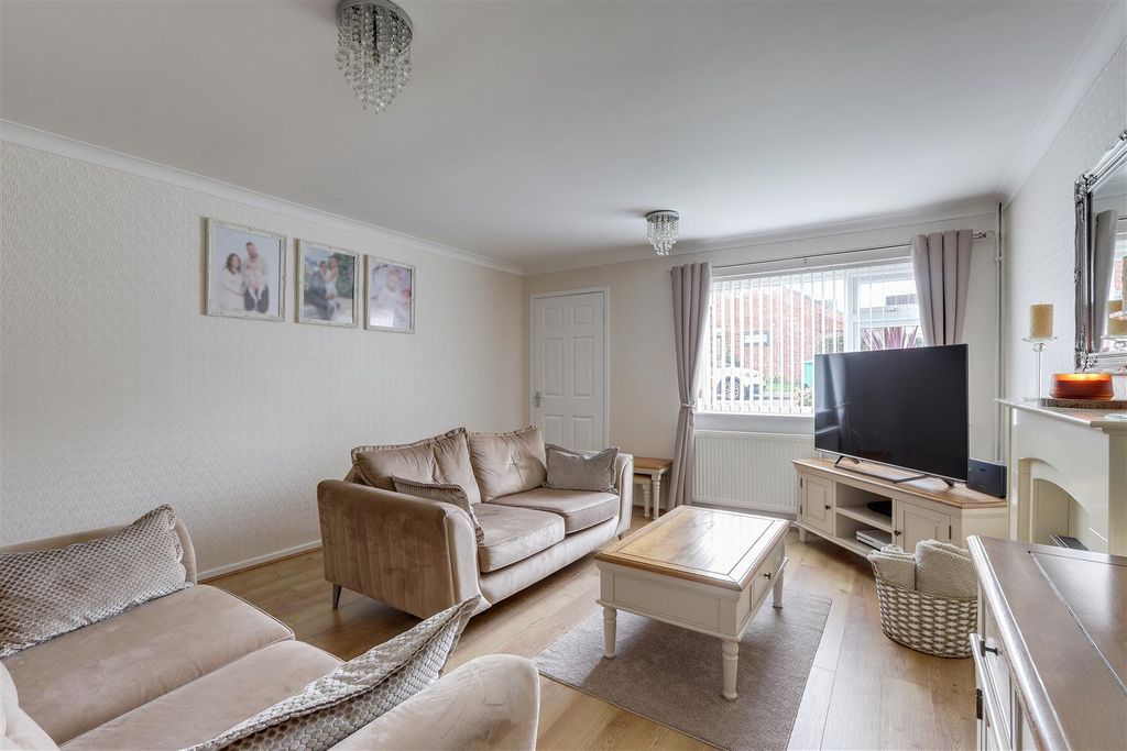 Property photo 2 of 17 191125_12.Jpg