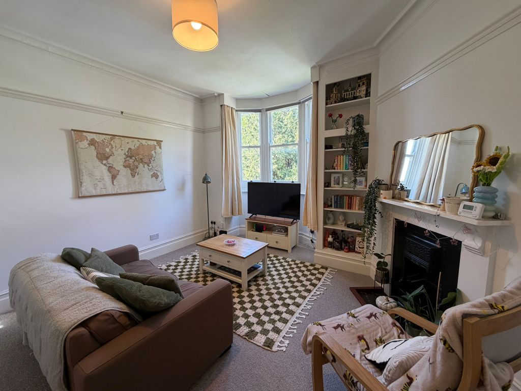 Property photo 2 of 8