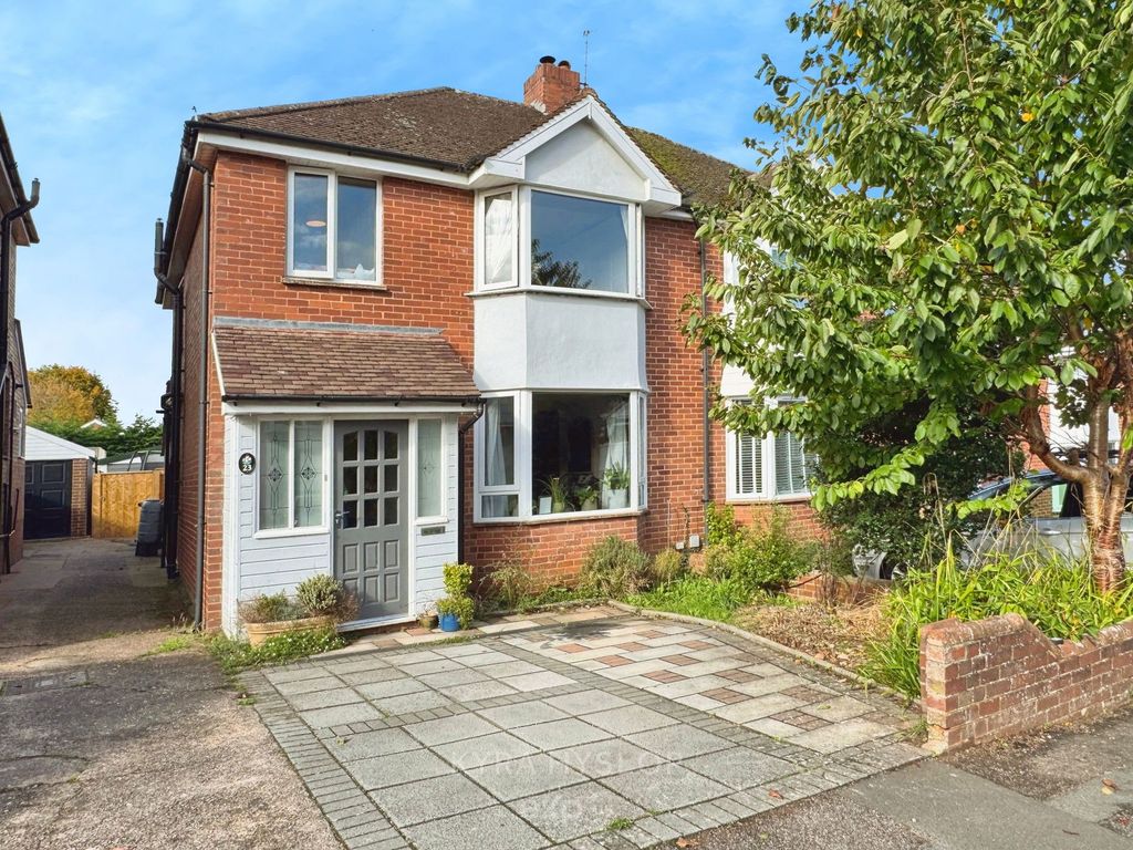 Property photo 1 of 18