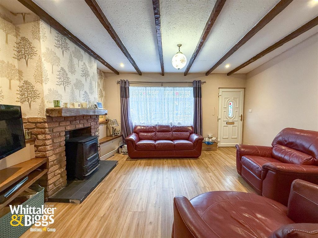 Property photo 2 of 25 20251009_101258389_Ios.Jpg