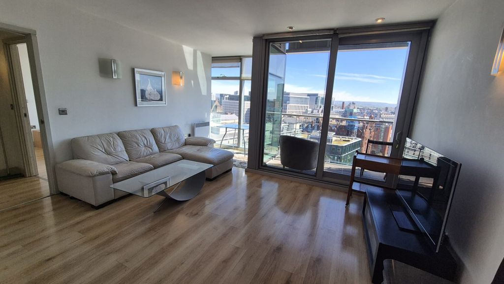 Property photo 1 of 9 Great Northern Tower