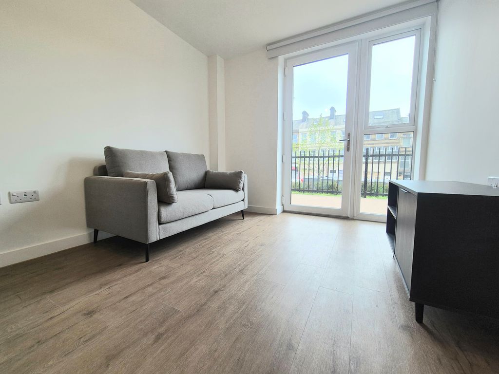 Property photo 3 of 11 Image