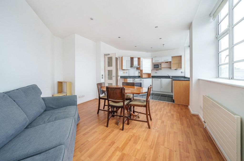 Property photo 2 of 10 Picture 2