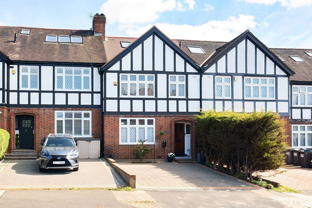 Property photo 1 of 15 1437485-9-69d390A...