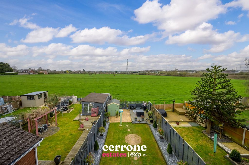 Property photo 2 of 22