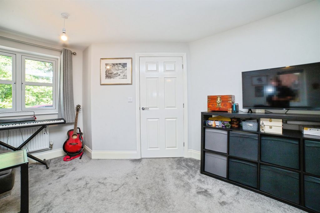Property photo 3 of 20