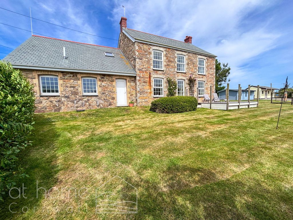 Property photo 3 of 72