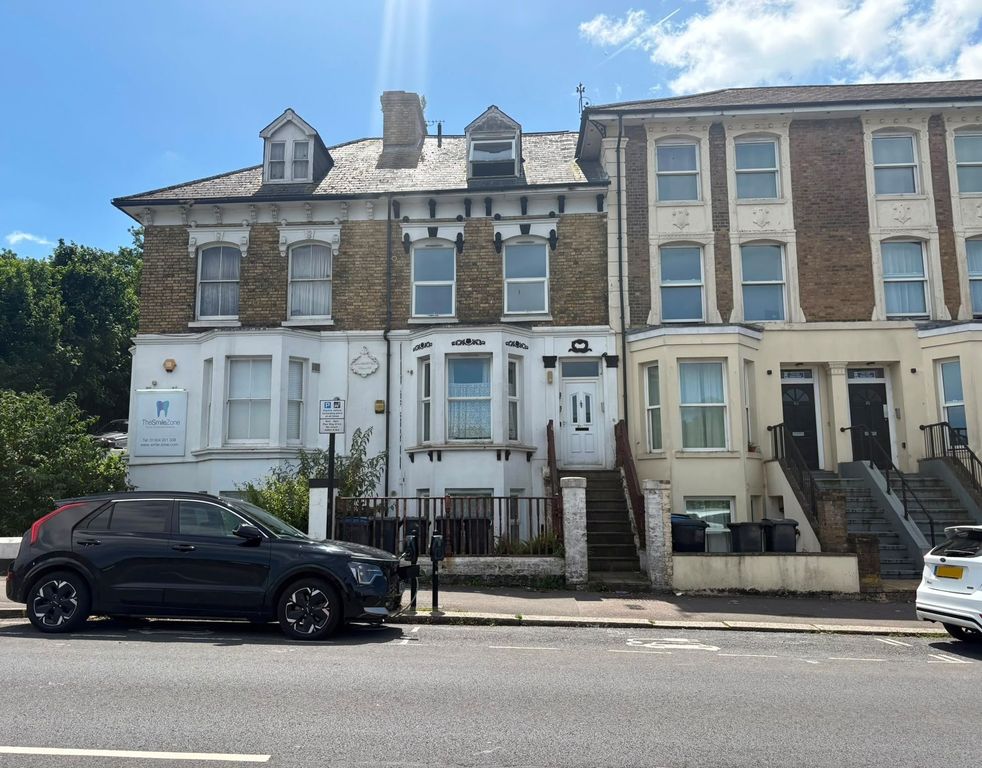 Property photo 1 of 7