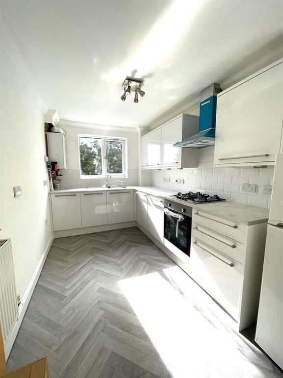 Property photo 2 of 10 Mayfield Road 71 9.Jpg