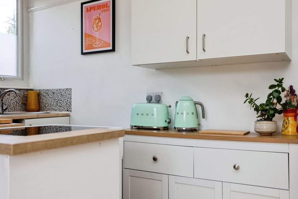 Property photo 3 of 17 Pbox-Img.Jpg