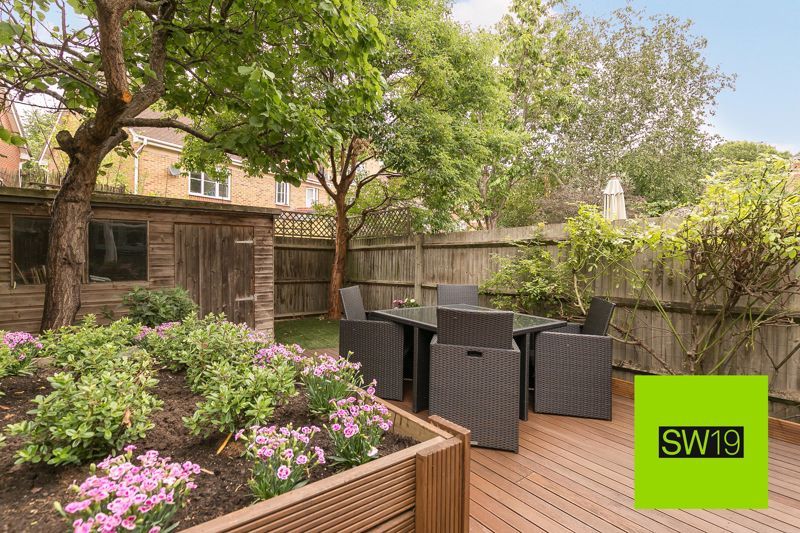 Property photo 1 of 16 Photo 7