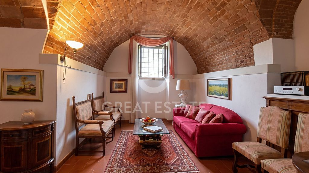 Property photo 2 of 21 Interiors
