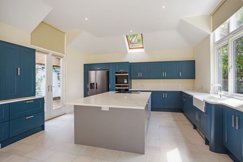 Property photo 3 of 24 -