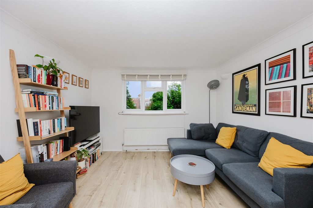 Property photo 3 of 15 Granville Road, 6 Flat E- 2.Jpg