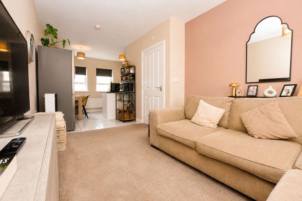 Property photo 3 of 15 Living Area