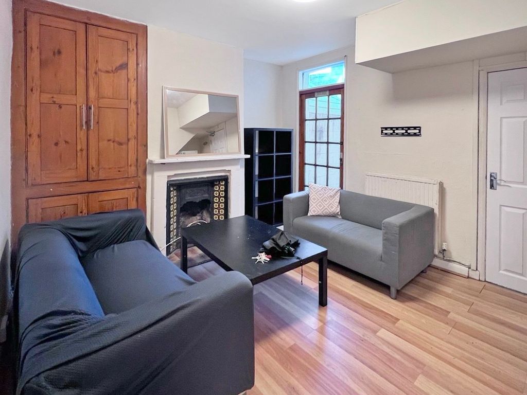 Property photo 2 of 9 Image Of Property