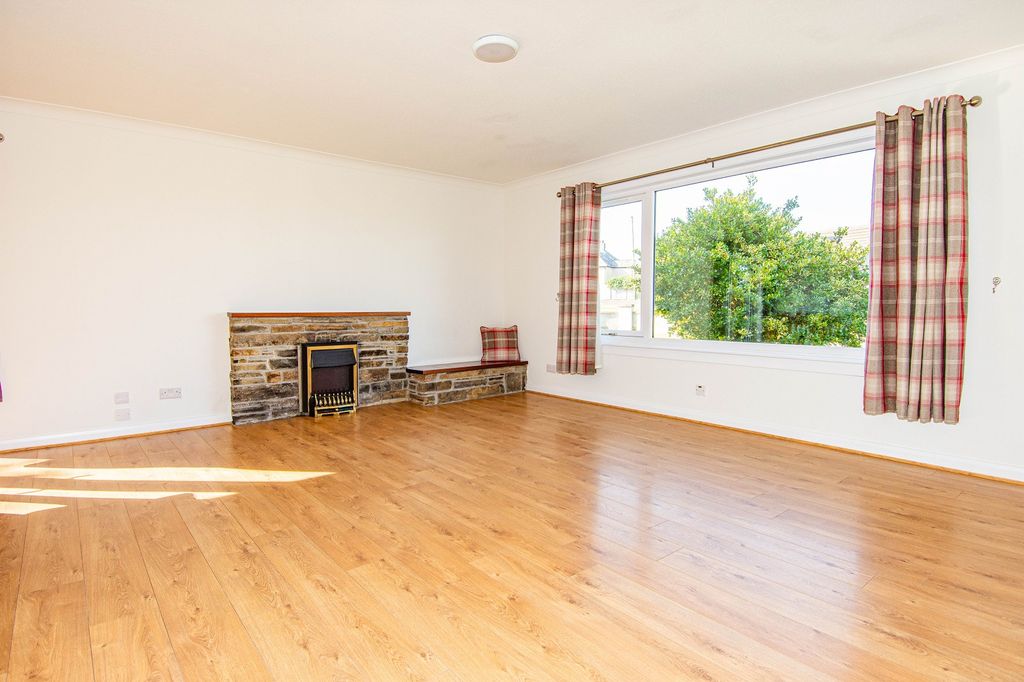 Property photo 2 of 13 Not Specified