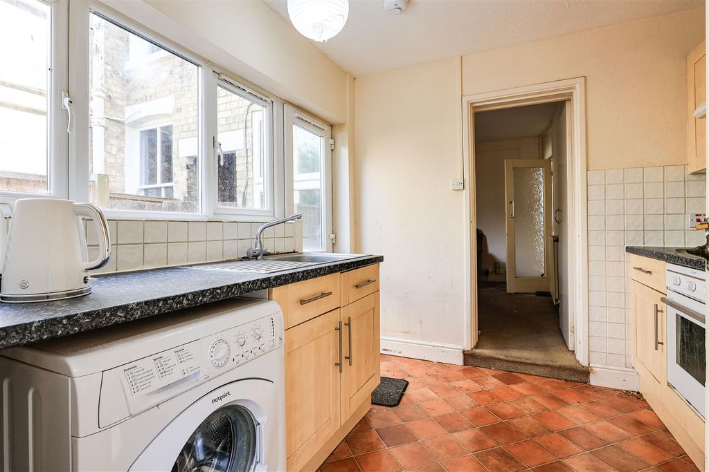 Property photo 3 of 15 Img (6).Jpg