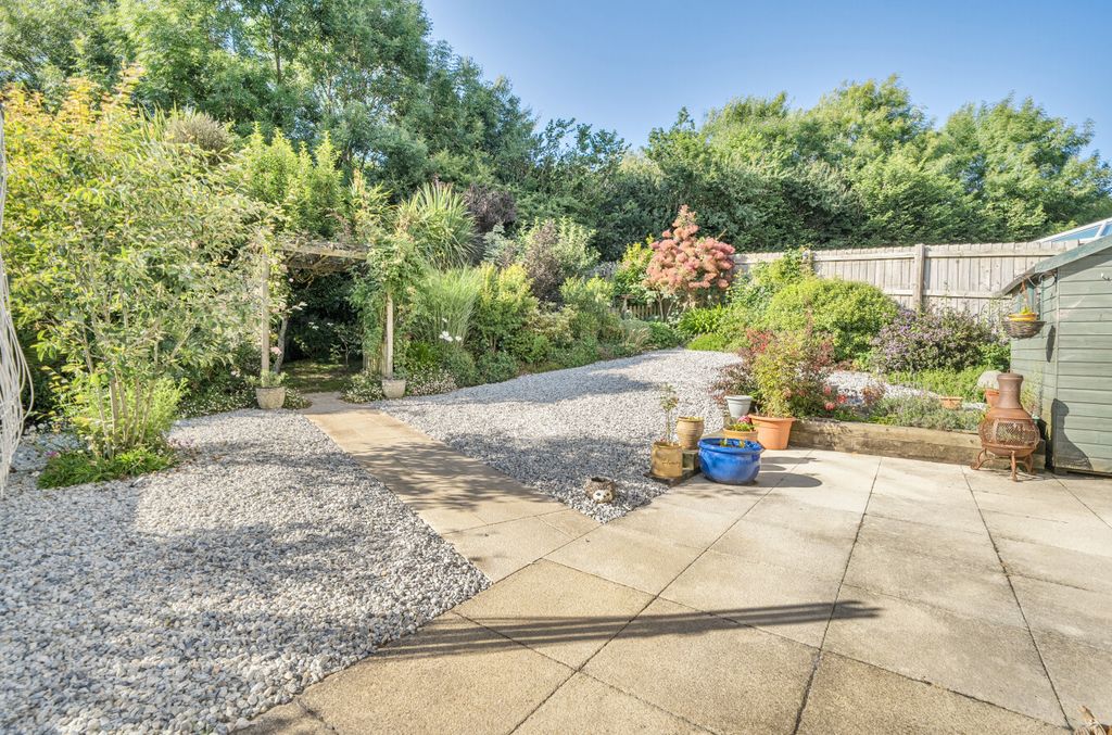 Property photo 2 of 16 2 - External