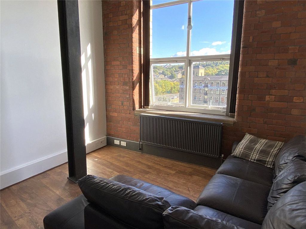 Property photo 3 of 8 Picture No. 03