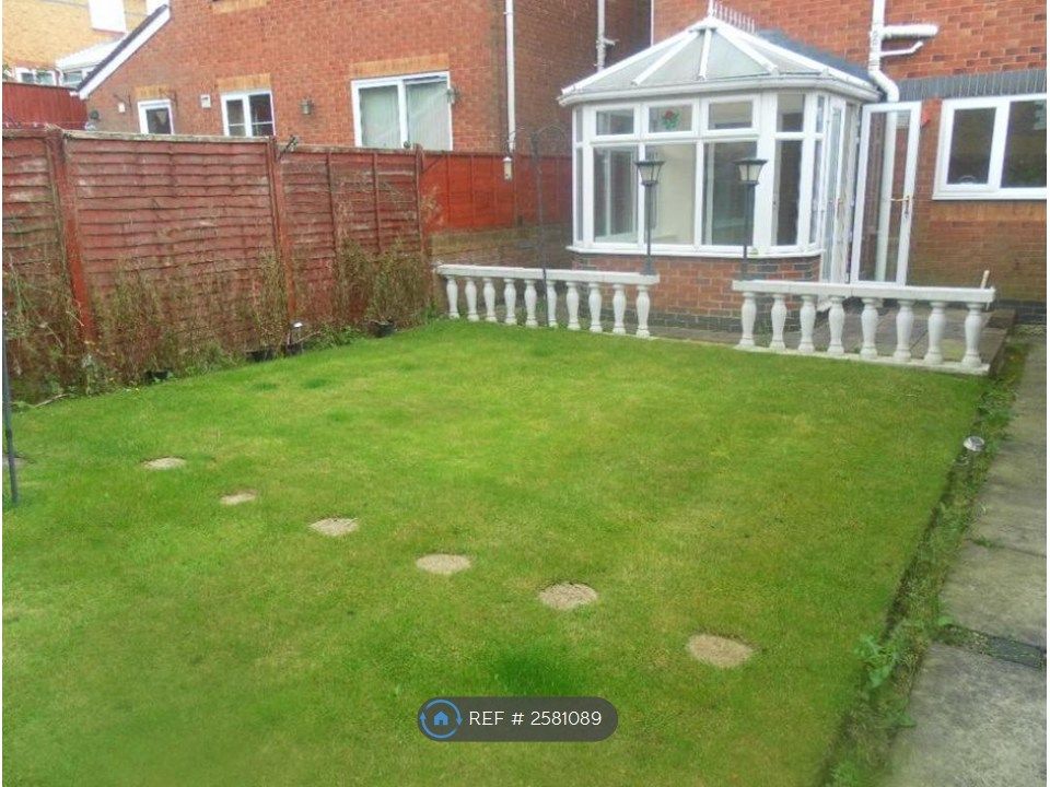 Property photo 2 of 9