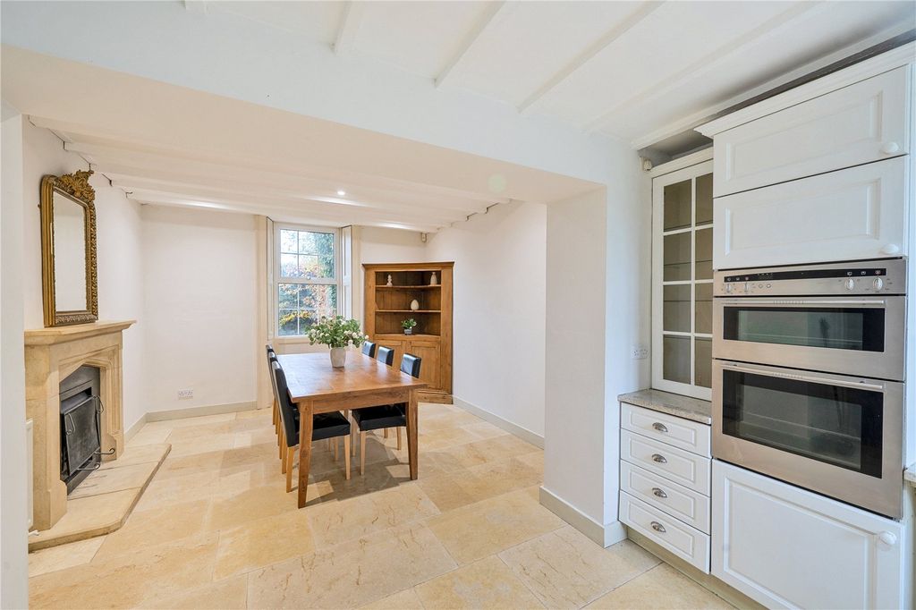 Property photo 3 of 26 Picture No. 12