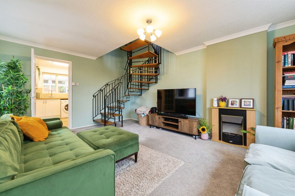 Property photo 2 of 17